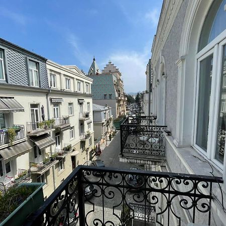 Центр Города Батуми Apartment Rustaveli 13 Exterior photo